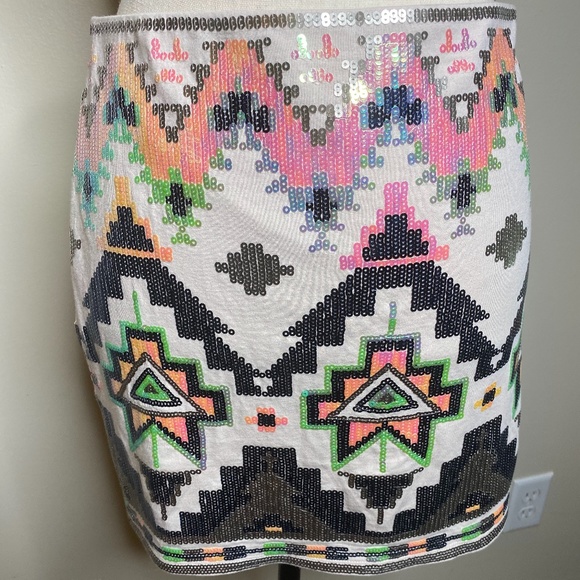 Express Tan Aztec Tribal Sequin Mini Skirt - Picture 2 of 7